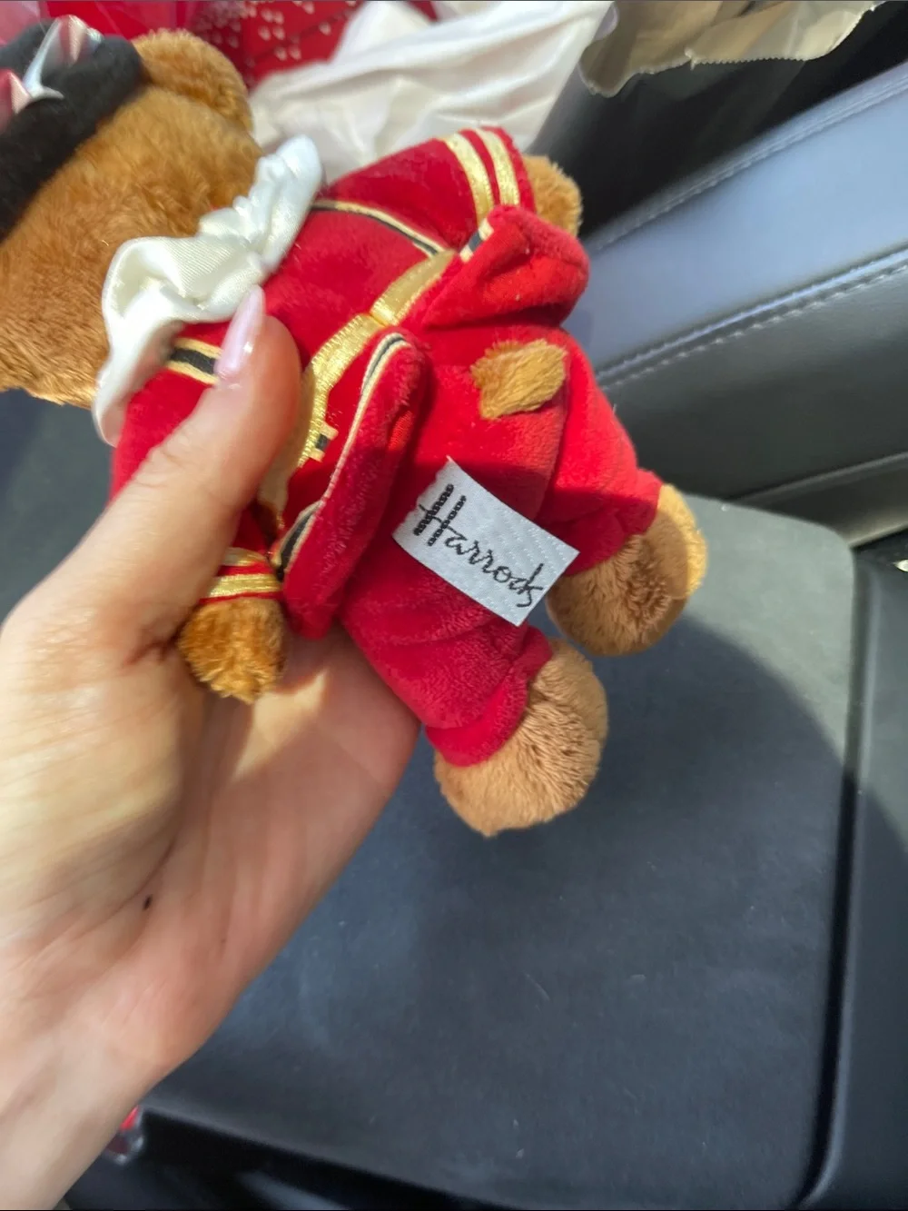 Harrods Knightsbridge Beefeater / Yeoman Warder teddy bear